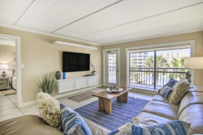 South Padre Island Apt with Beach and Pool Access